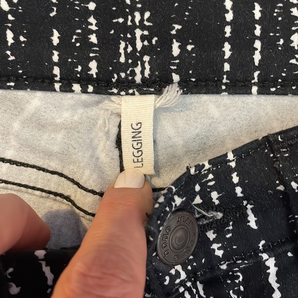 Rag & Bone Black & White Print Skinny Stretch Zip Front Leggings/Jeans Size 26 - Picture 9 of 14